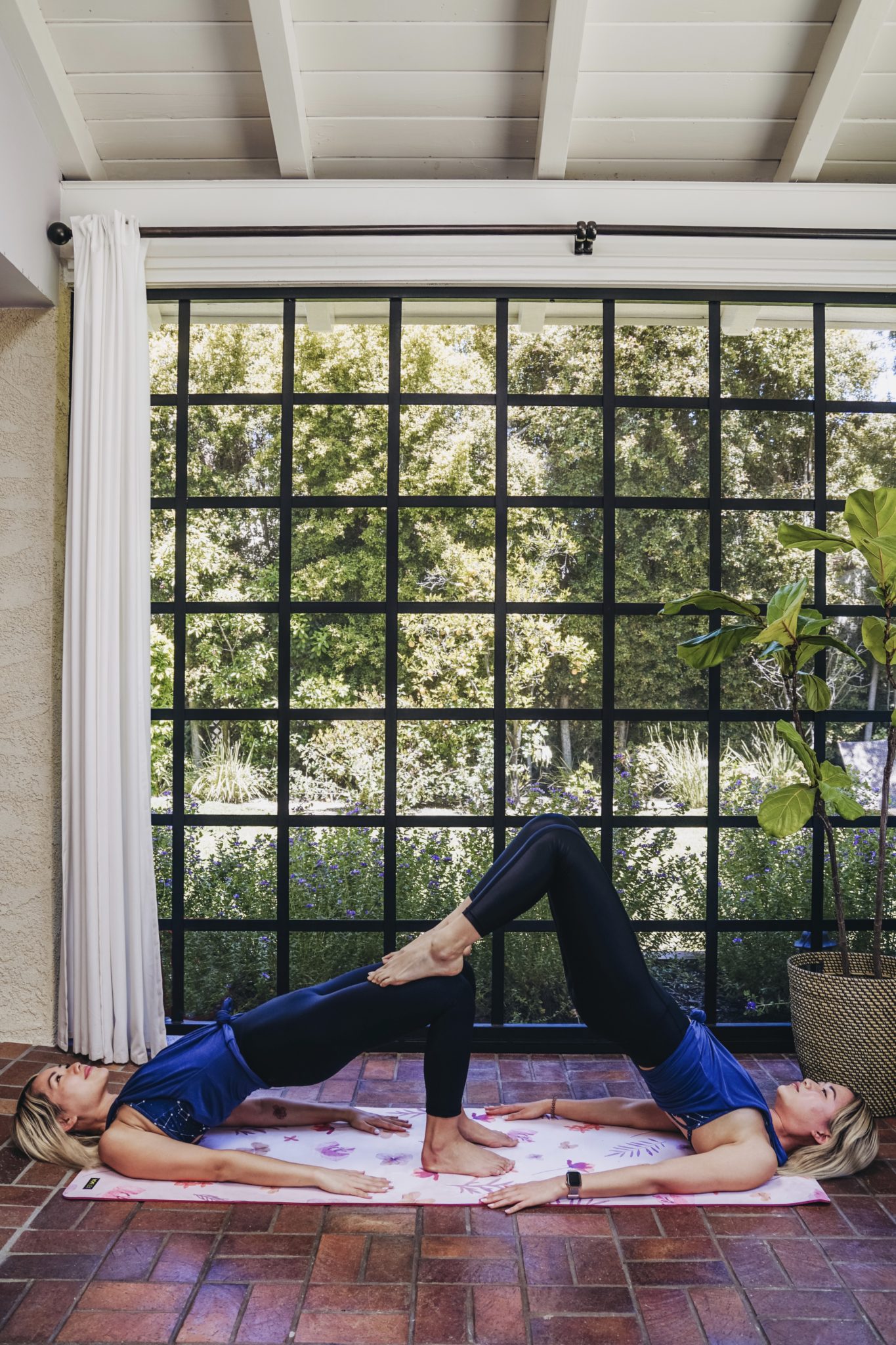 6 Partner Yoga Poses You Can Try Anywhere | mindbodygreen